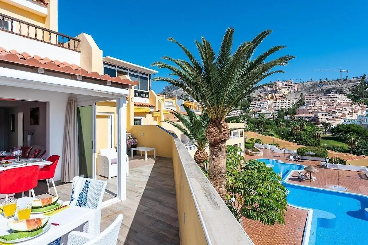 Ines Luxury Costa Adejeアパートメント スペイン